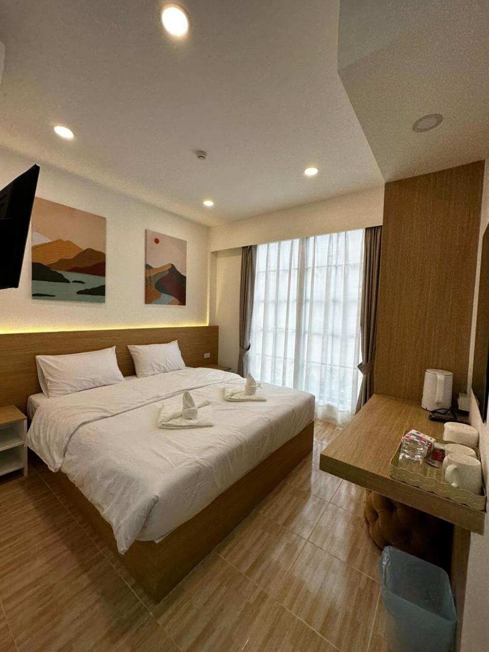 Midnight Blue Guesthouse 루앙프라방 외부 사진