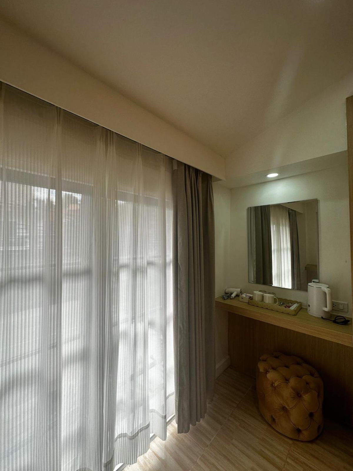 Midnight Blue Guesthouse 루앙프라방 외부 사진